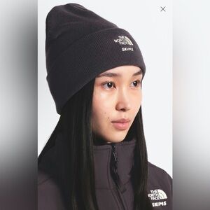 NWT The Northface - SKIMS Beanie in Phoenix (OS)